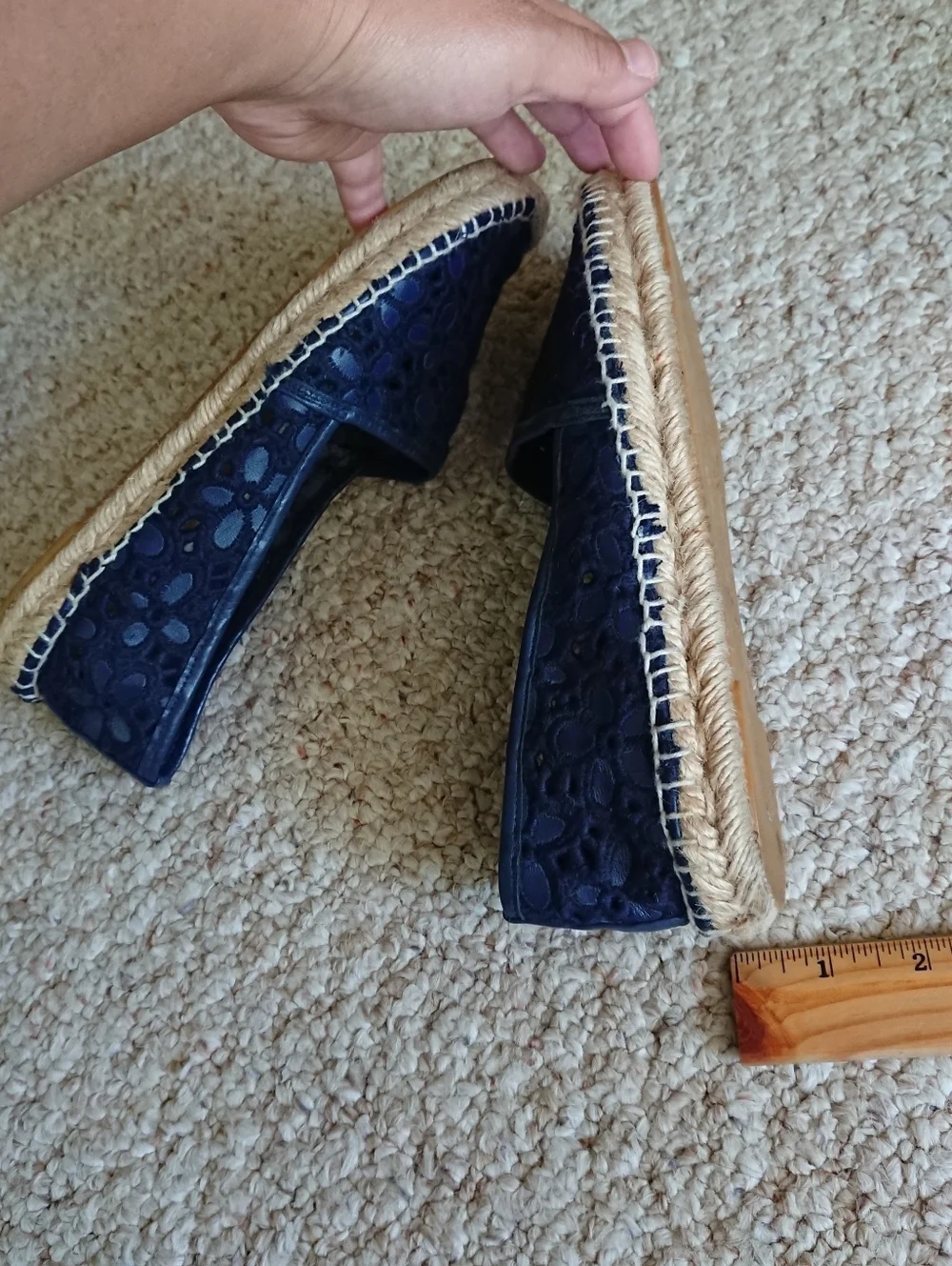 L.K. Bennett navy color Broderie Angaise Floral espadrille slip-on shoes sz 7.5